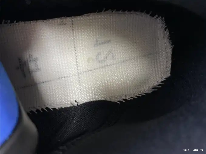 14 RED GYM TORO JORDAN 487471-006 RETRO AIR 0622